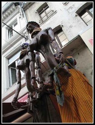 ref.030/MARIONETAS GIGANTES AFRICANAS